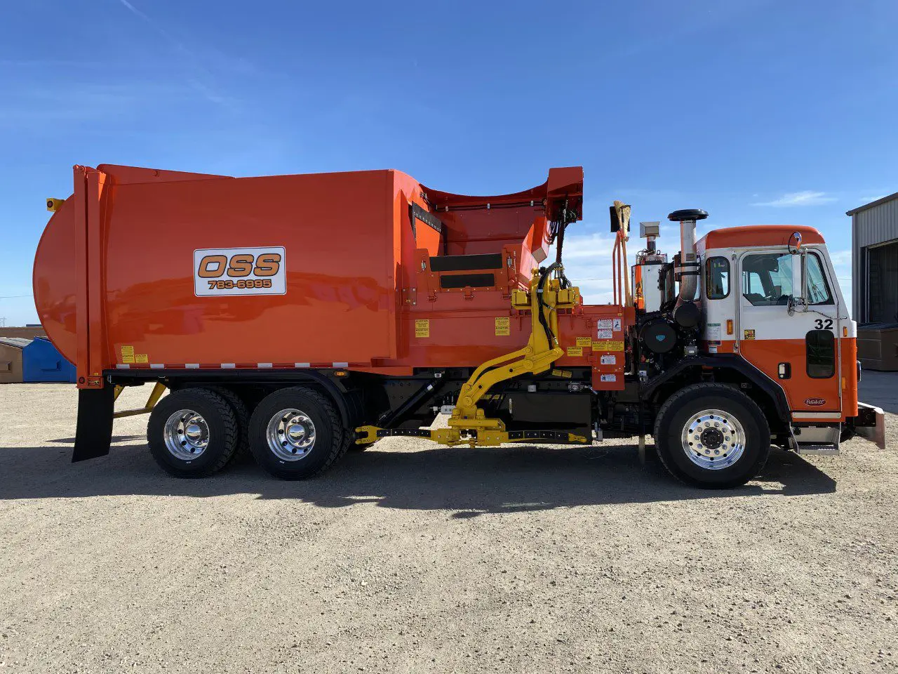 OSS Waste Disposal Truck